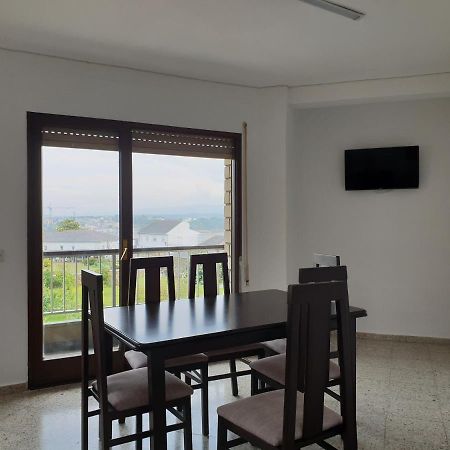 Apartamentos O Cargadeiro ريباديو المظهر الخارجي الصورة